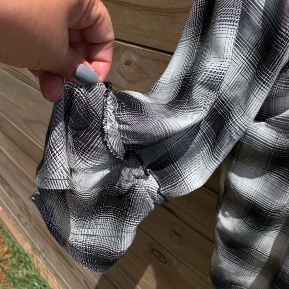 Francesca’s black and white top - Picture 5 of 8